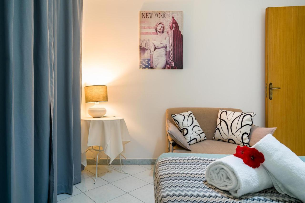 Loft Baia Di Letojanni Daire Dış mekan fotoğraf