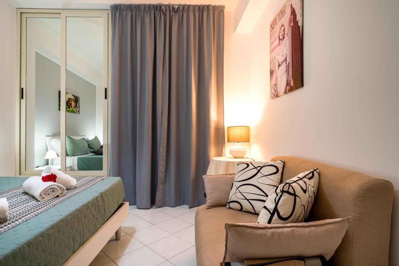 Loft Baia Di Letojanni Daire Dış mekan fotoğraf